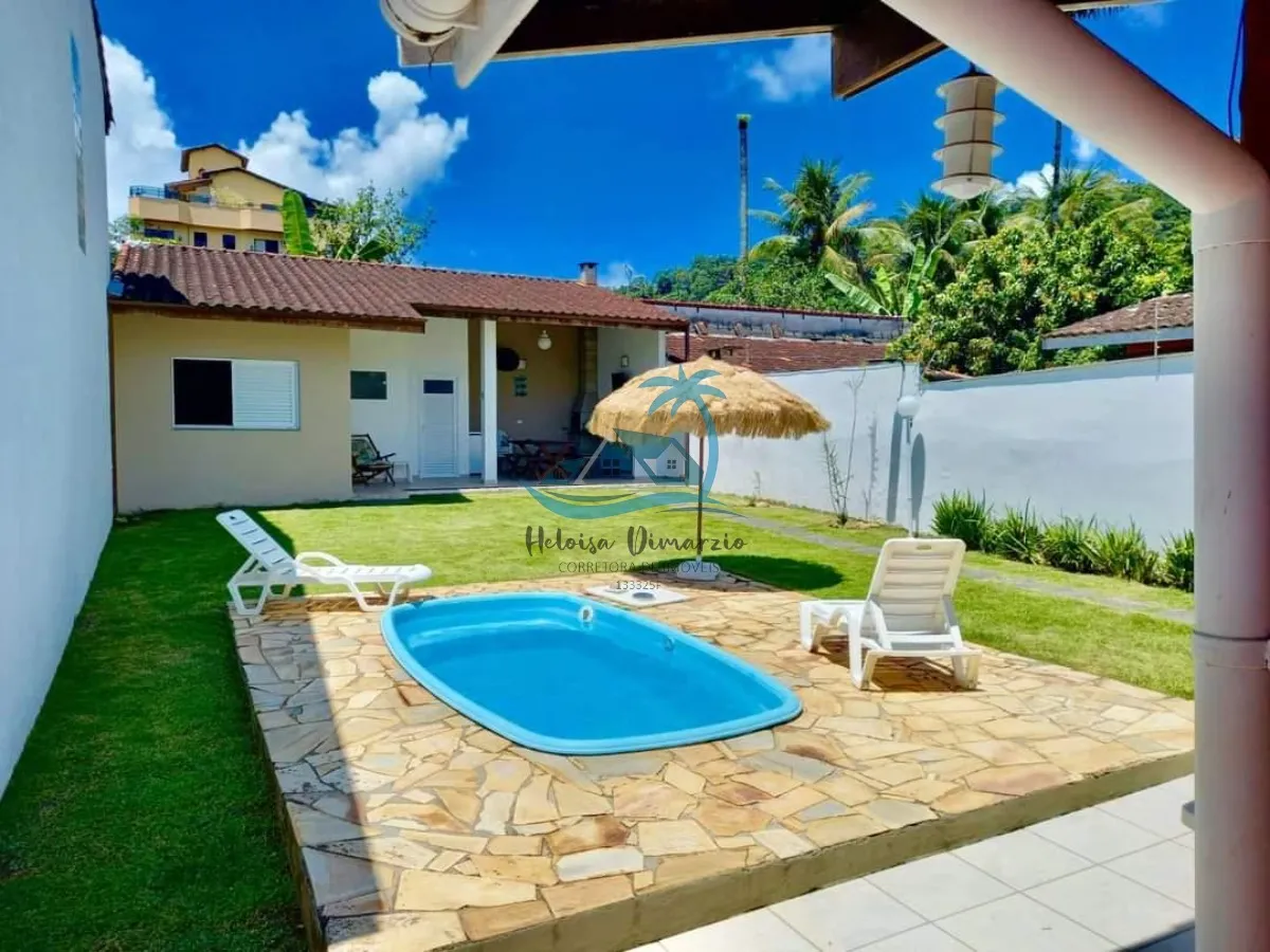 Imagem Excelente casa à venda na Praia das Toninhas em Ubatuba - a 250m do mar