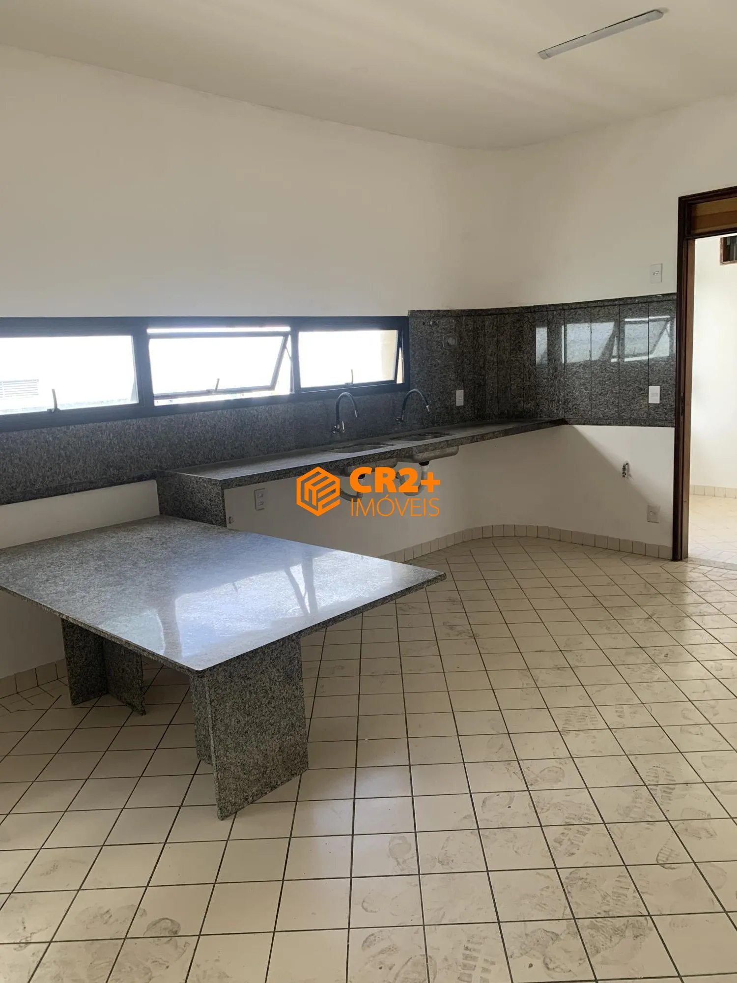 Imagem Vendo apartamento beira mar de piedade com 4 suítes- 247m²