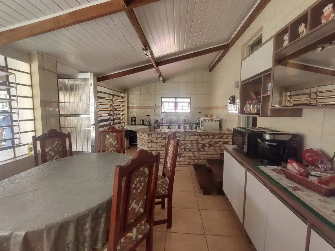 Imagem Casa para Venda - 265.1m², 3 dormitórios, 4 vagas - Guarujá