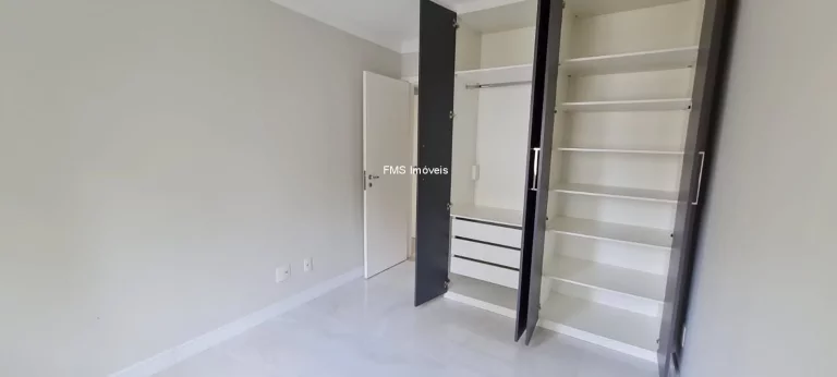 Imagem Apartamento à Venda em São Paulo-SP, na Vila Andrade: 3 quartos, 2 suítes, 3 salas, 4 banheiros, 2 vagas, 116m².