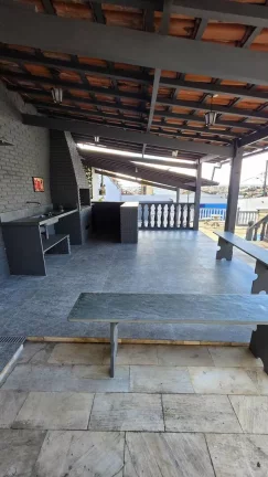 Imagem Casa com 2 quartos, sendo 1 suíte - Jardim Leblon