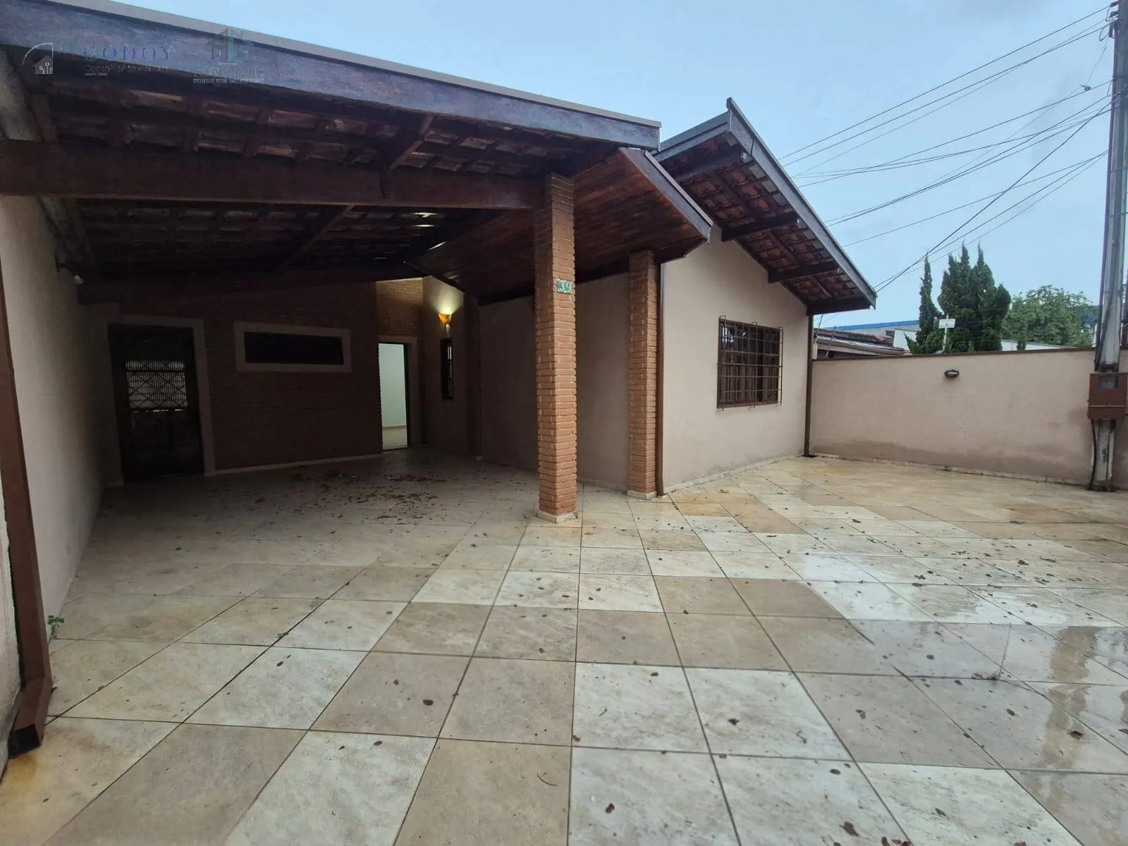 Foto do imóvel Casa Versátil para Negócios no São Benedito, Pindamonhangaba - SP