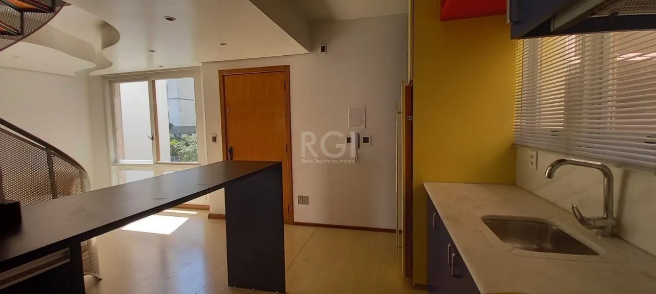 Imagem Cobertura para Venda - 94m², 1 dormitório, sendo 1 suites, 1 vaga - São João