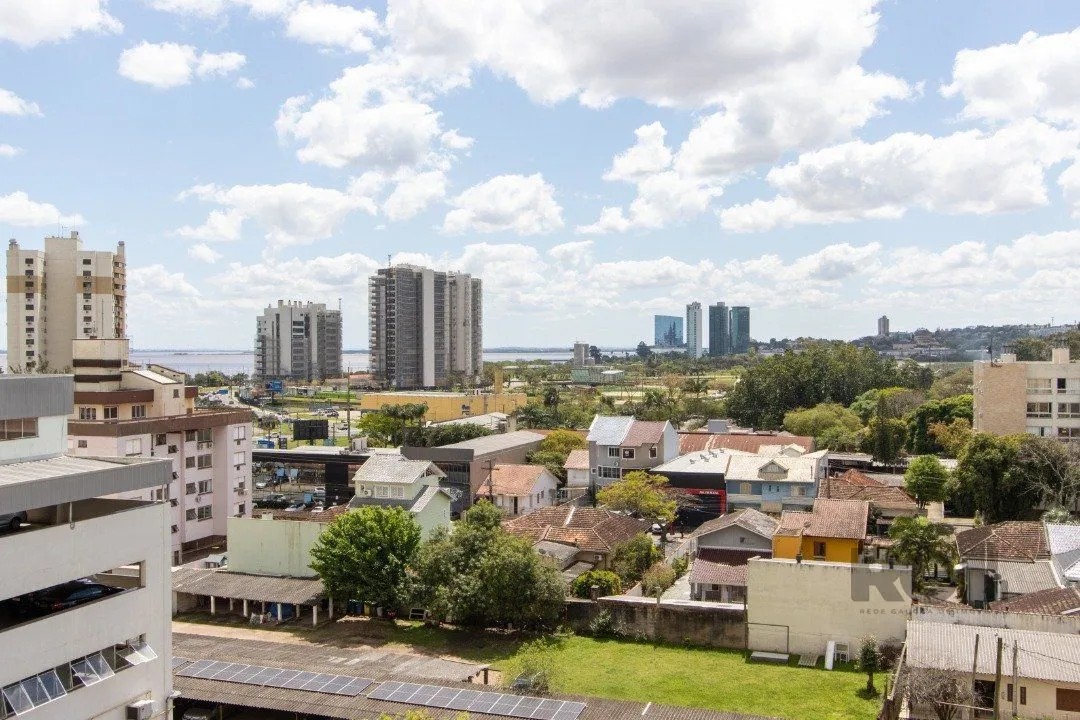 Imagem Apartamento de 2 Dormitórios com Vaga Coberta no Conjunto Residencial Santos Dumont
