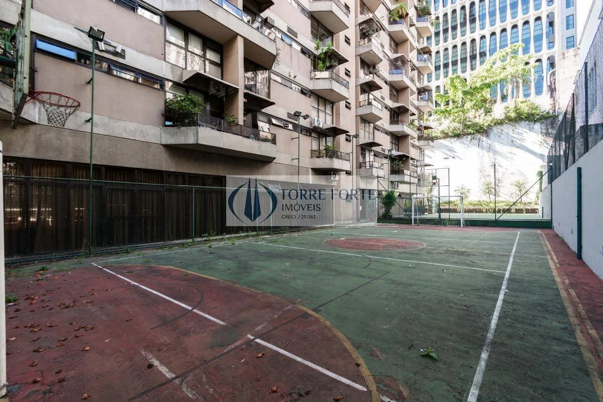 Imagem Loft com pé direito superior a 5 metros, 53 m², 1 suíte no mezanino