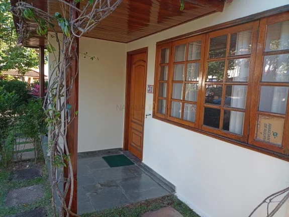 Imagem Casa com 3 dormitórios a venda no Morumbi Sul, próximo ao Shopping e Metrô Campo Limpo. 