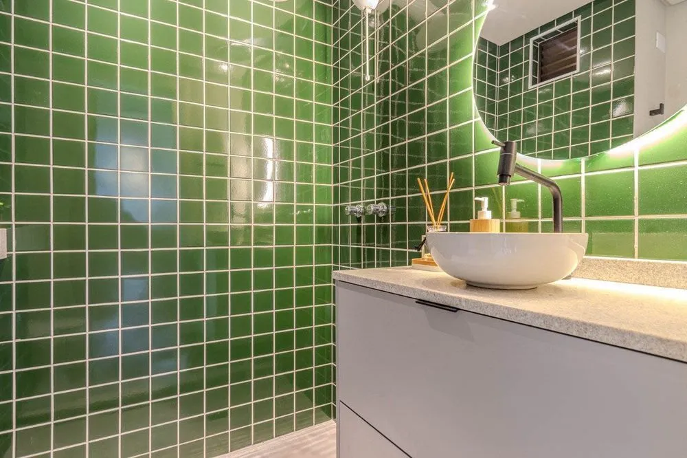 Imagem Apartamento 1 dormitório reformado excelente localização - Porto Alegre