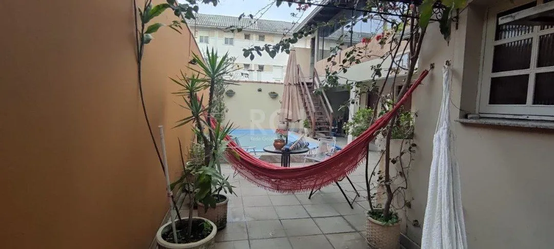 Imagem Casa para Venda - 250m², 3 dormitórios, sendo 1 suites, 2 vagas - Ipanema