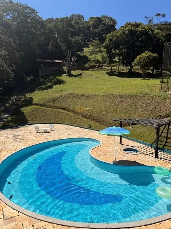 Imagem Casa para Venda em Teresópolis / RJ no bairro Albuquerque