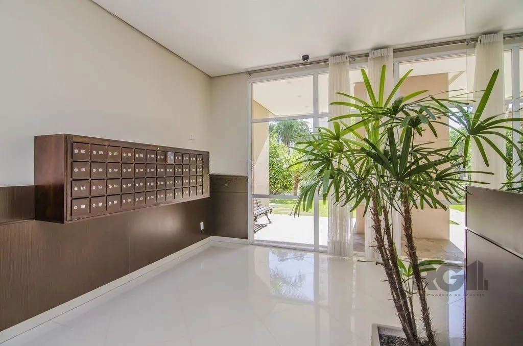 Imagem Apartamento 95m² - semi mobiliado, 3 dormitórios, 1 suíte e 2 vagas no bairro Passo da Areia