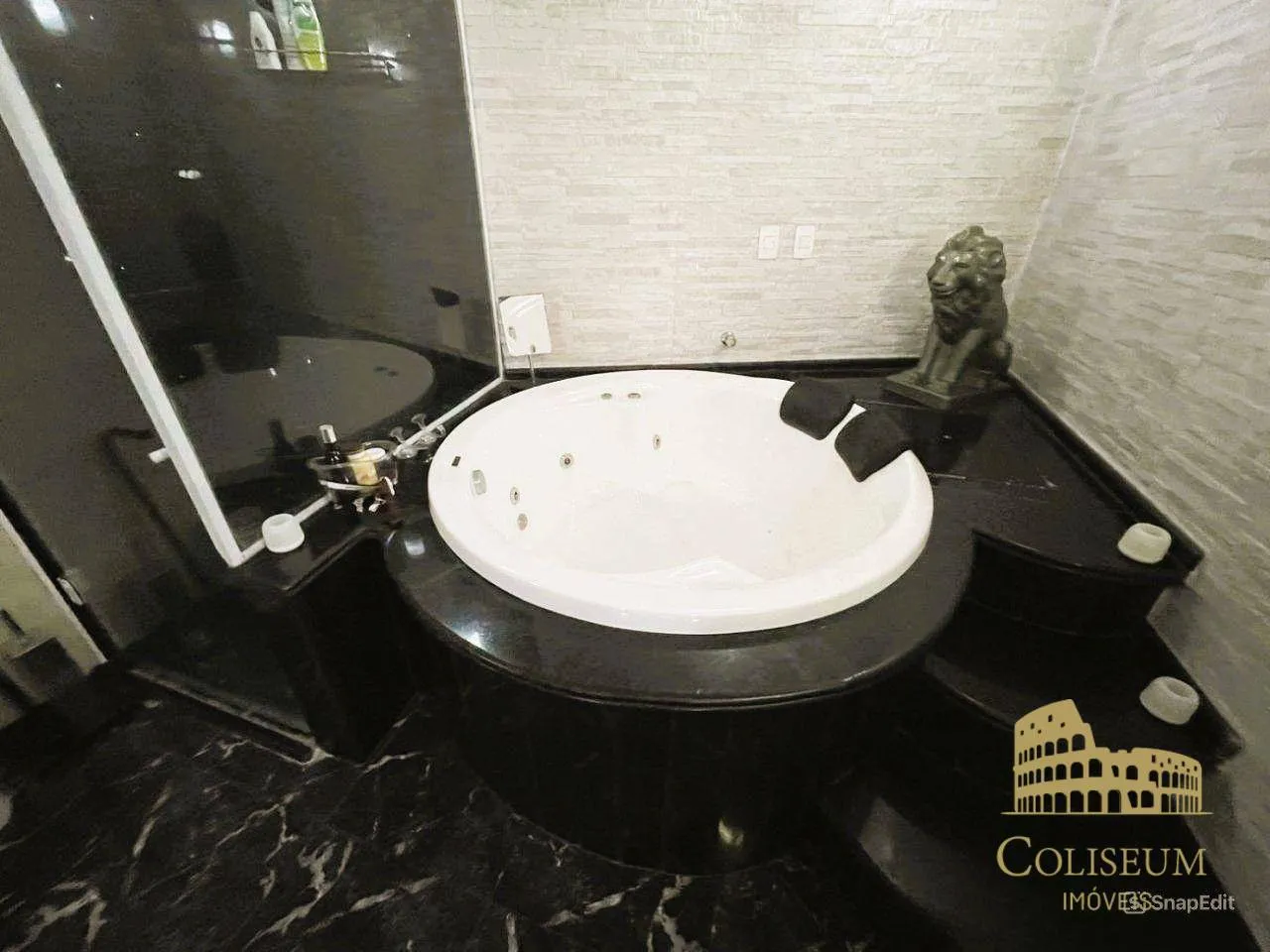 Imagem Casa com 3 Suítes e Piscina no Flórida