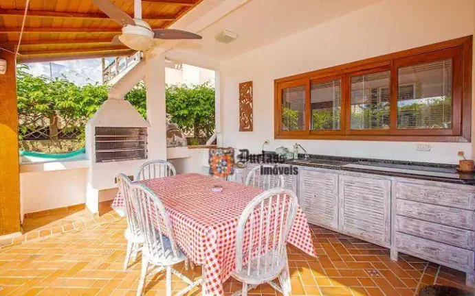 Imagem Sobrado com 4 dormitórios à venda, 216 m² por R$ 3.600.000,00 - Cambaquara - Ilhabela/SP