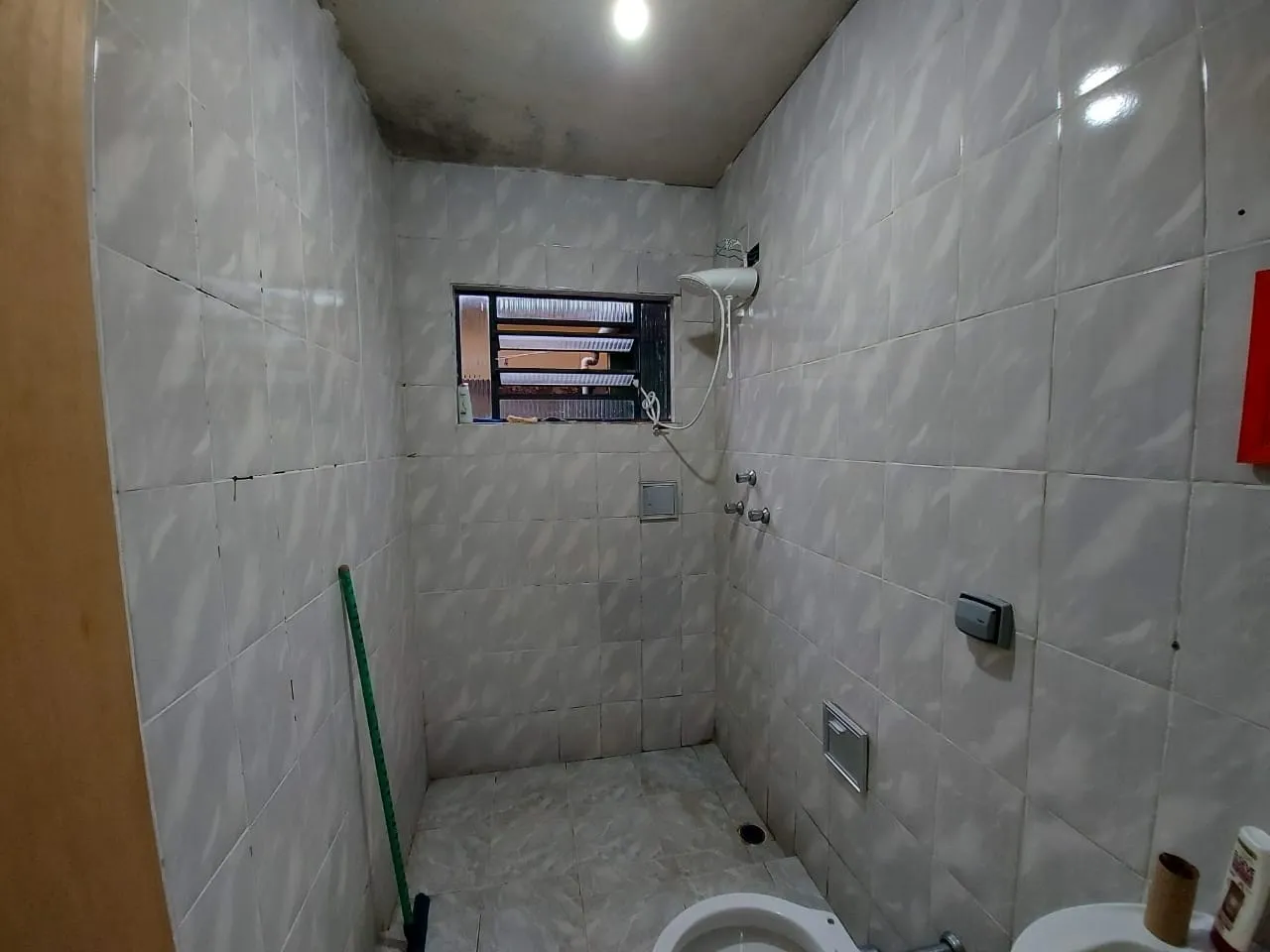 Foto do imóvel Casa à venda 2 Quartos, 1 Vaga, 200M², Maria Áurea, Pindamonhangaba - SP