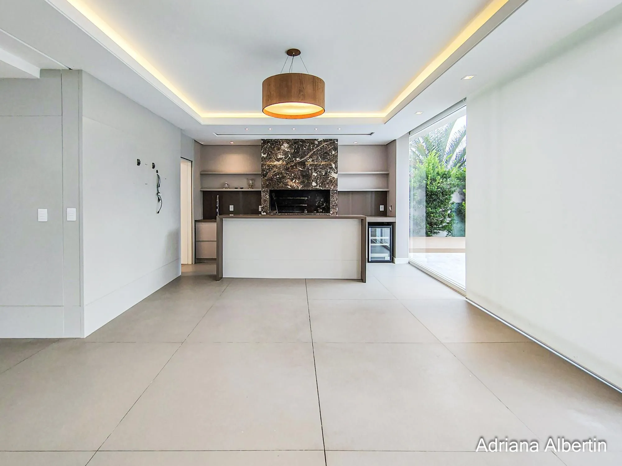 Imagem Casa com 400m² e 4 suítes