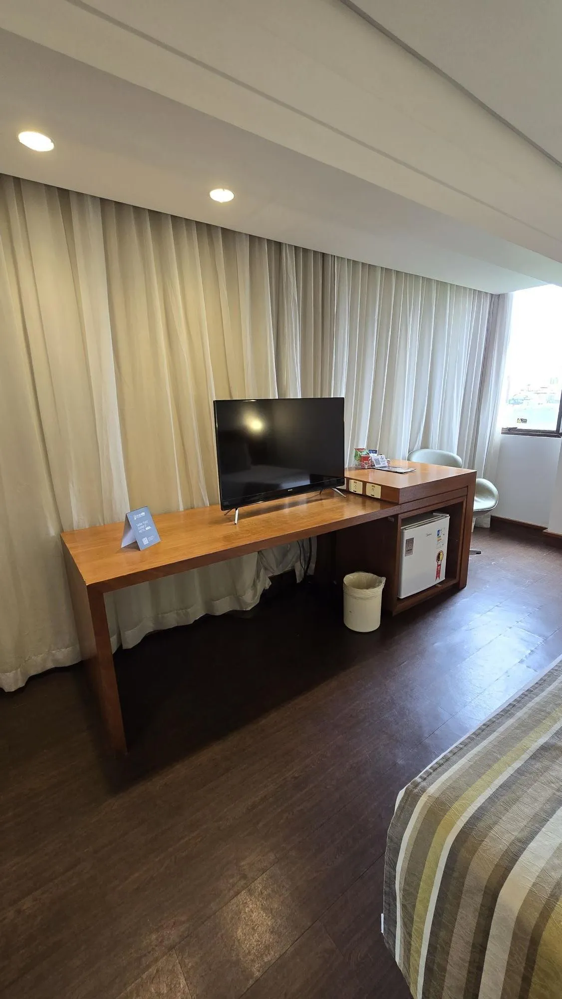 Imagem Flat na Comendador Caminha, em frente ao Parcão.