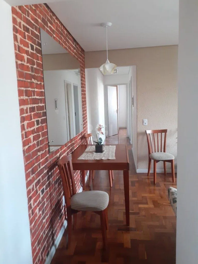 Imagem Apartamento no bairro Vila Ipiranga de 2 dormitórios e 2 vagas DESOCUPADO