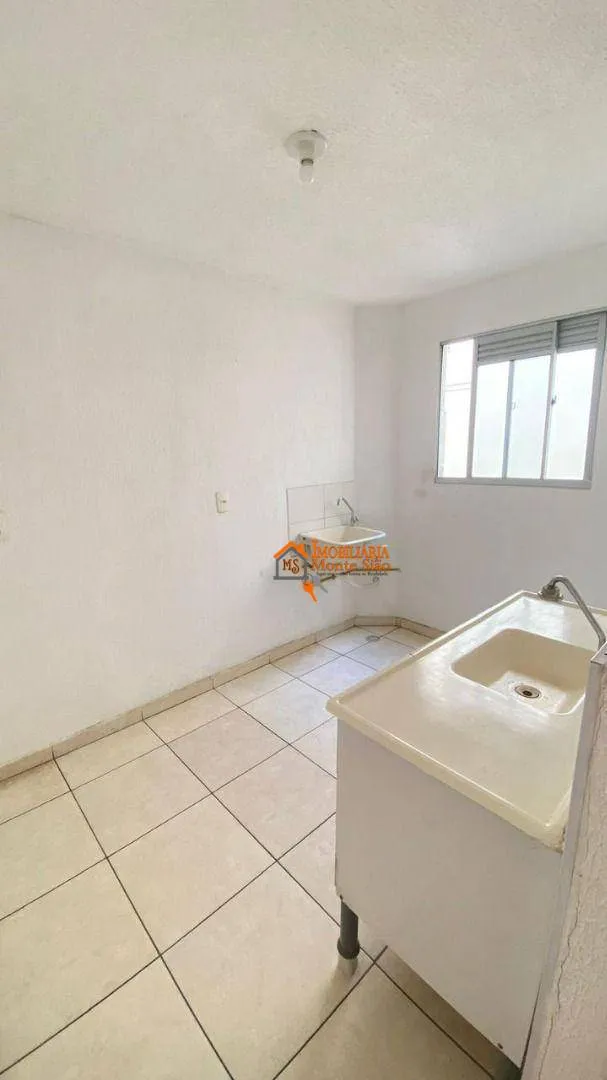 Imagem Apartamento com 2 dormitórios à venda, 47 m² por R$ 255.000,00 - Água Chata - Guarulhos/SP