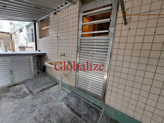 Imagem Apartamento térreo à venda com 50m², 2 quartos, 1 banheiro, 1 vaga por R$285.000,00 na Aparecida em Santos