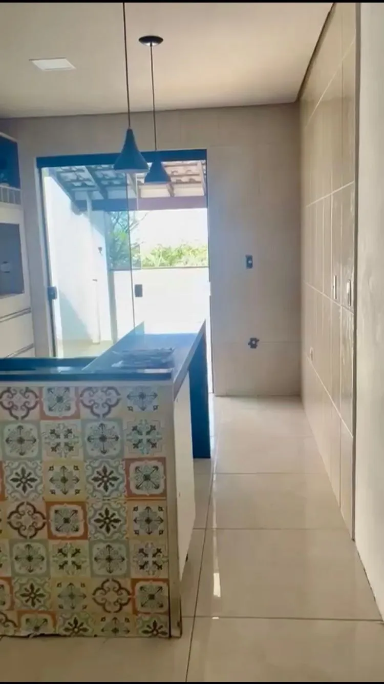Imagem Oportunidade: Charmosa Casa Sobrado à Venda no Jardim Dois Corações