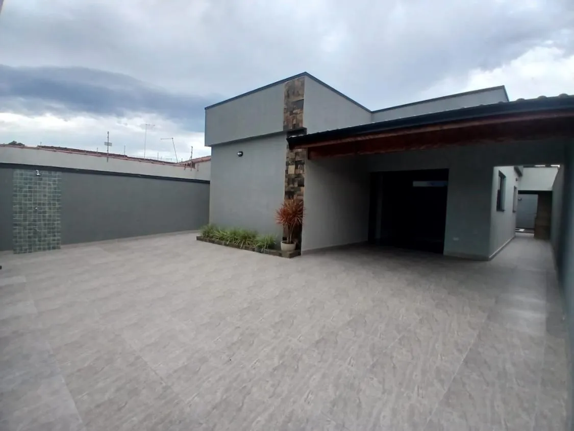 Foto do imóvel CASA NOVA COM PISCINA A 119 METROS DO MAR NO REGINA MARIA ITANHAÉM