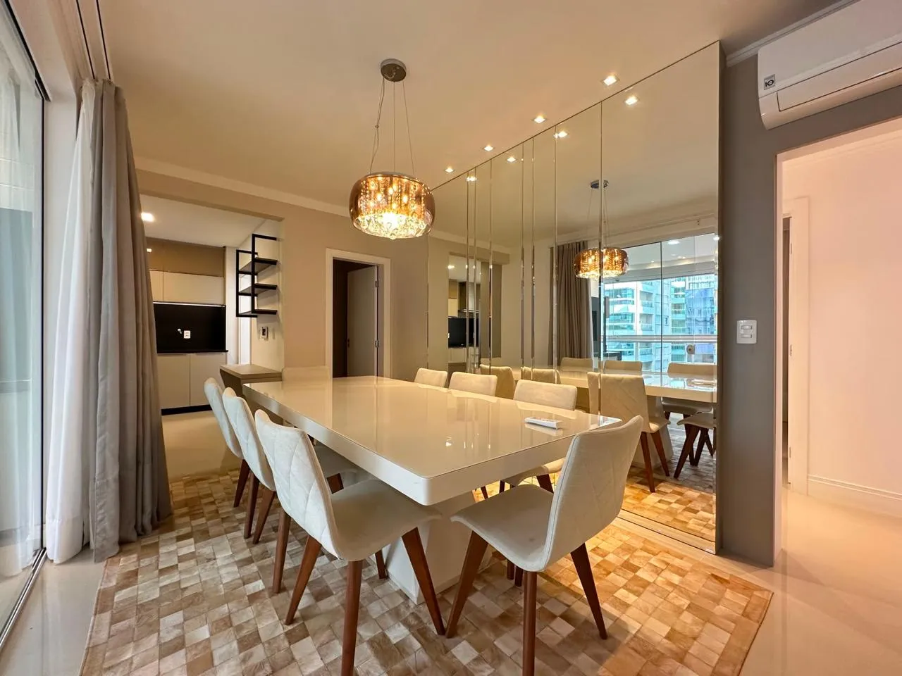 Imagem Apartamento à venda com 167m2 por R$ 2.400.000,00