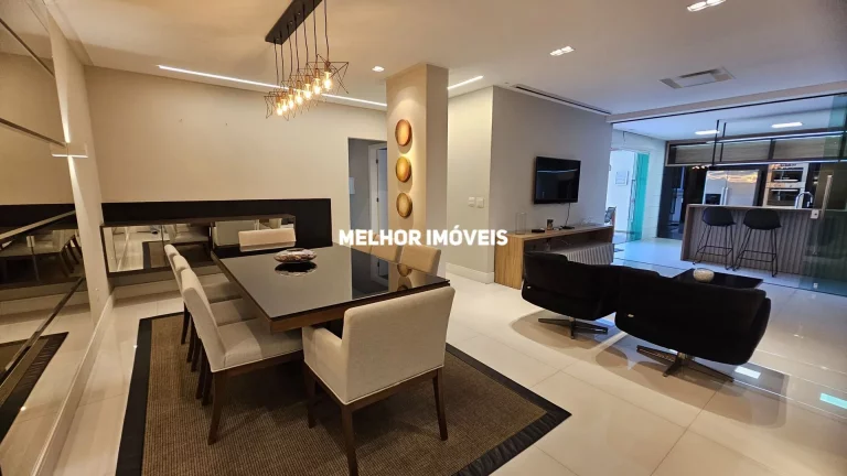 Imagem Apartamento à venda no Ed. Chateau de Versailles no Centro de Balneário Camboriú