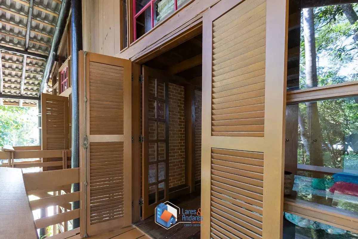 Imagem Casa comercial para venda em Parelheiros, 357m²