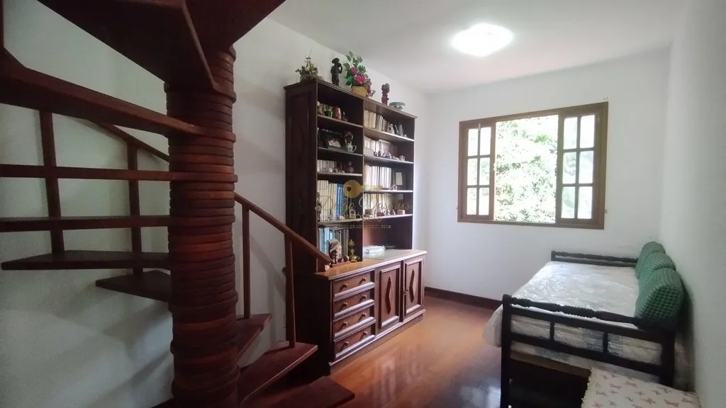 Imagem Casa em Condomínio para Venda em Teresópolis / RJ no bairro Vale Feliz