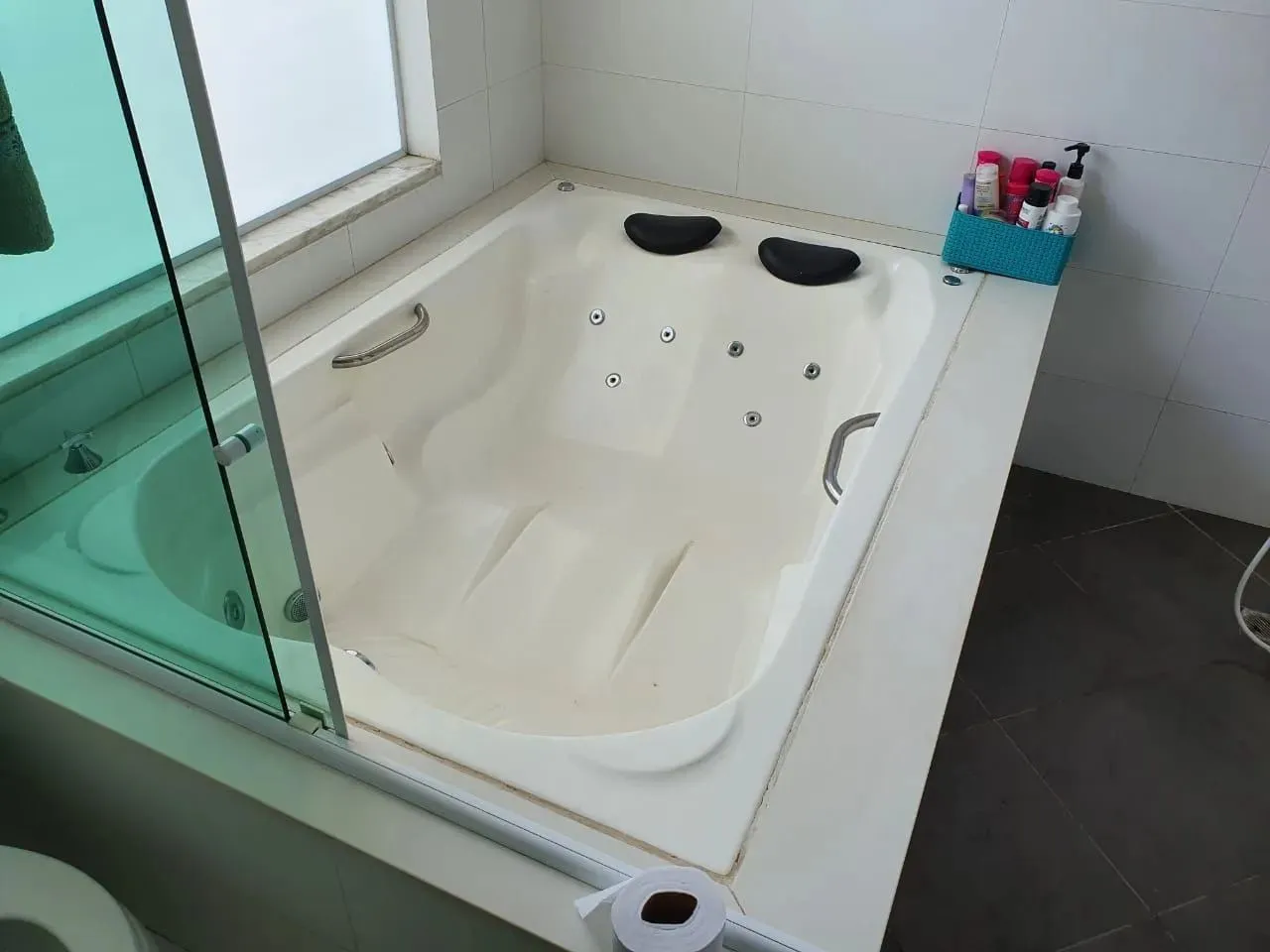 Imagem Espetacular casa em condomínio à venda em Sorocaba-SP, Horto Florestal - 3 quartos, 1 suíte, 3 salas, 2 vagas, 177m²!