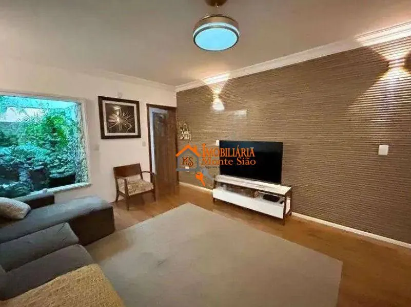 Imagem Sobrado com 3 dormitórios à venda, 250 m² por R$ 901.000 - Picanço - Guarulhos/SP