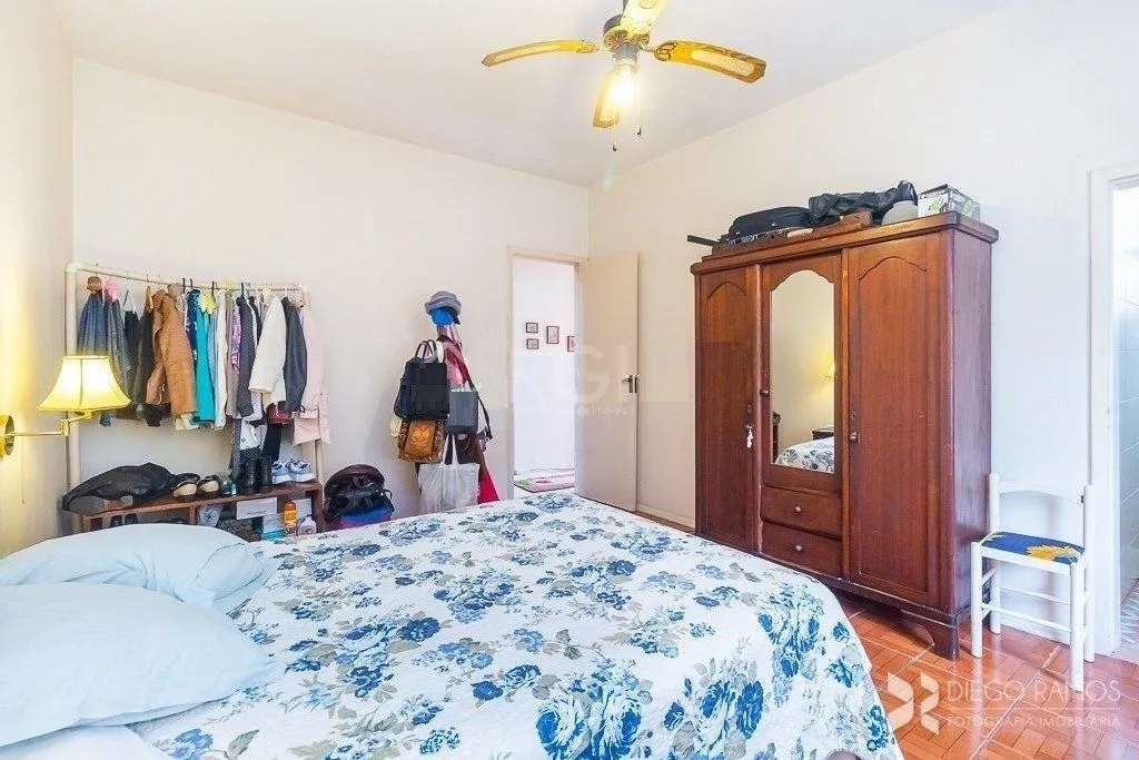 Imagem Casa térrea à venda, com 2 suites, 3 banheiros, edicula, pátio, 2 vagas - Bairro Medianeira