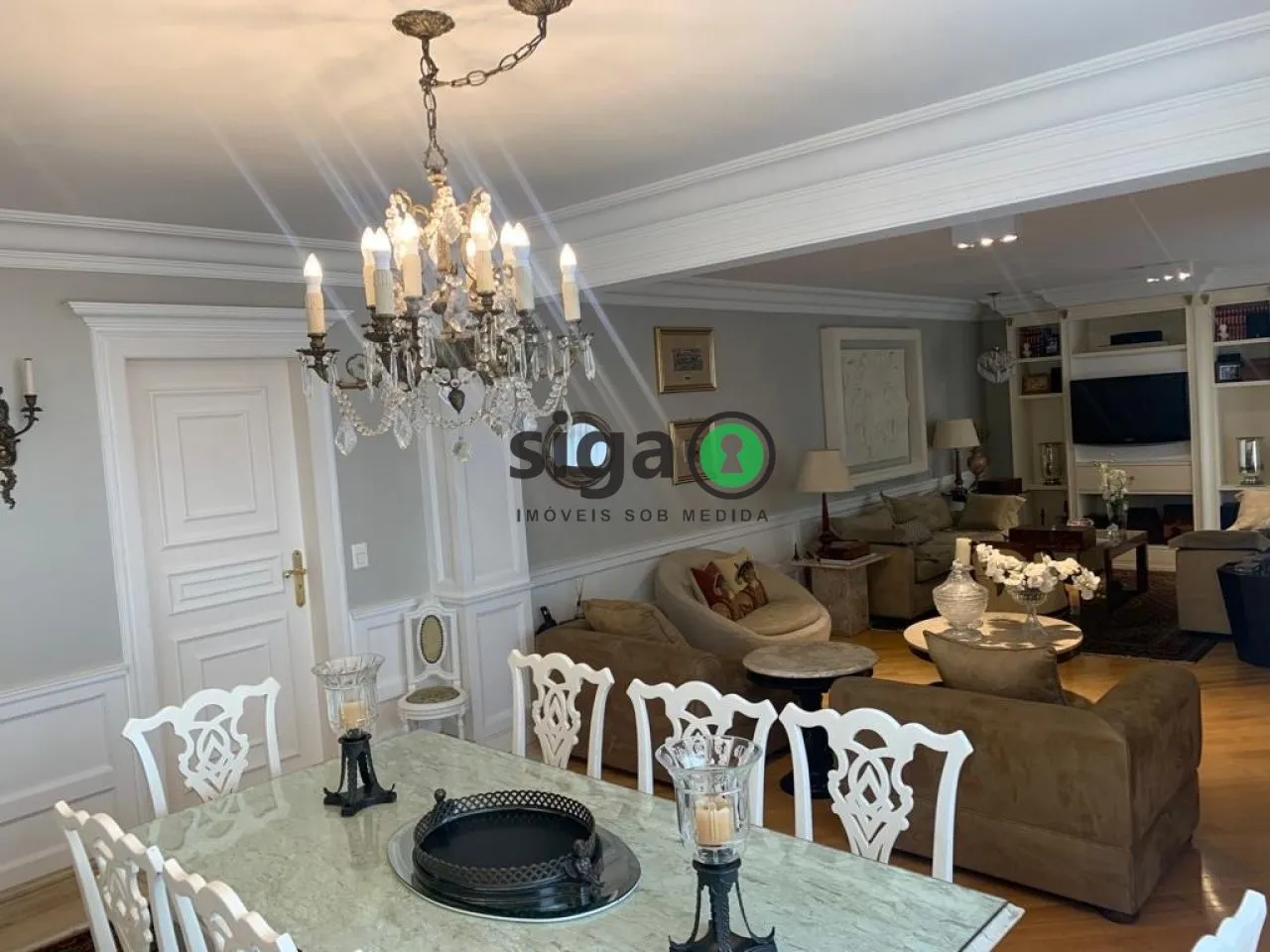 Imagem VENDE no Morumbi, na Vila Suzana, Apartamento de 3 suítes, 3 Vagas e Depósito