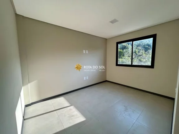 Imagem Sobrado 2 suítes novo à venda Bombinhas SC