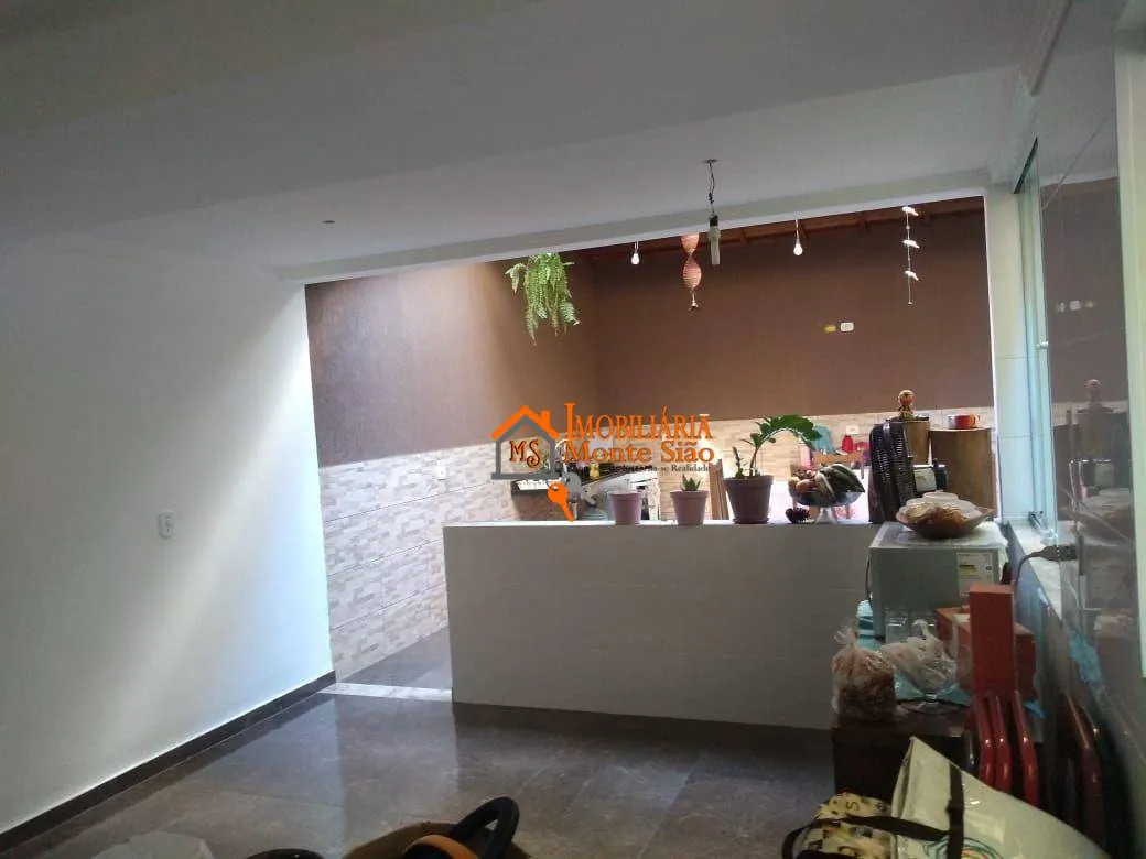 Imagem Sobrado com 3 dormitórios à venda, 123 m² por R$ 689.000,00 - Parque Flamengo - Guarulhos/SP