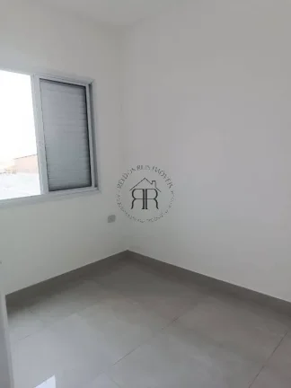 Imagem Charmoso apartamento de 2 dormitórios, sala espaçosa, cozinha e lavanderia. Prédio com elevador.
...