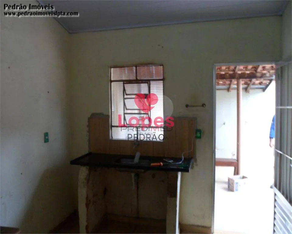 Imagem Casa de 3 quartos, 250m² no bairro Jardim Monte Azul, em Lençóis Paulista