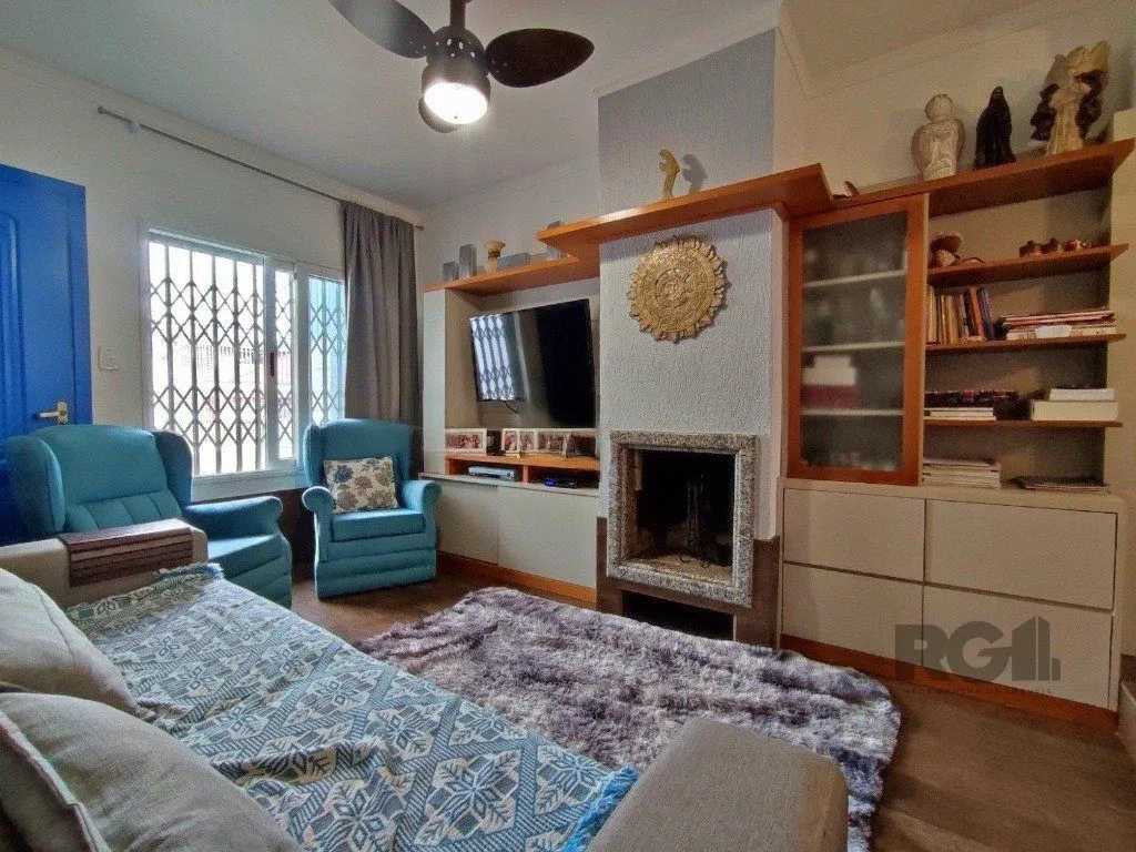 Imagem Casa 4 quartos no bairro Partenon, em Porto Alegre