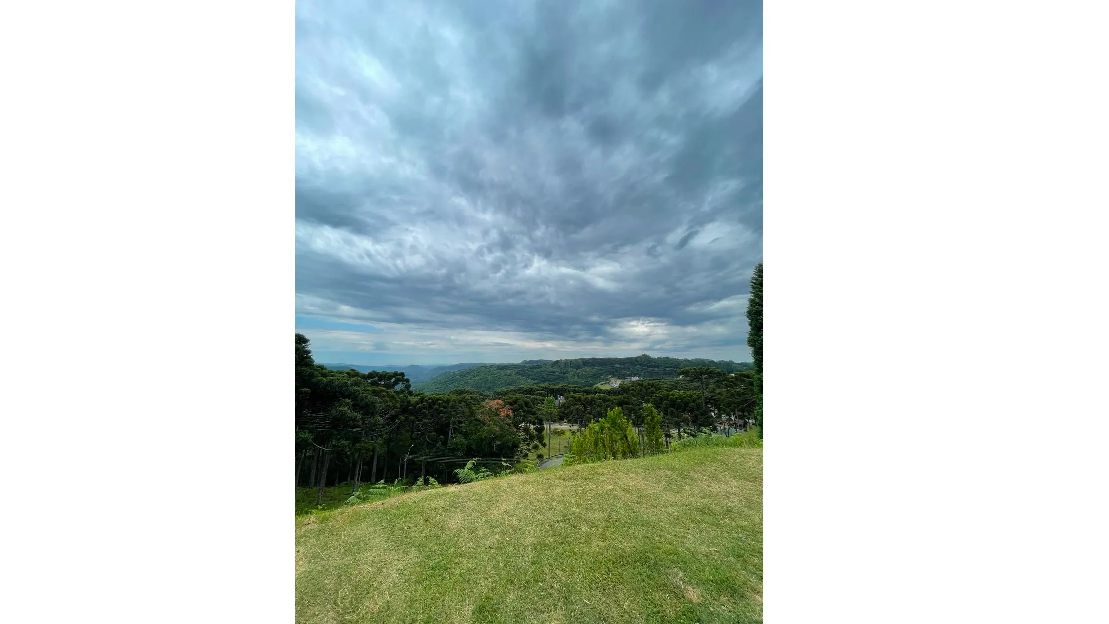 Foto do imóvel Terreno em Condomínio à venda em Canela, Centro, 851m2