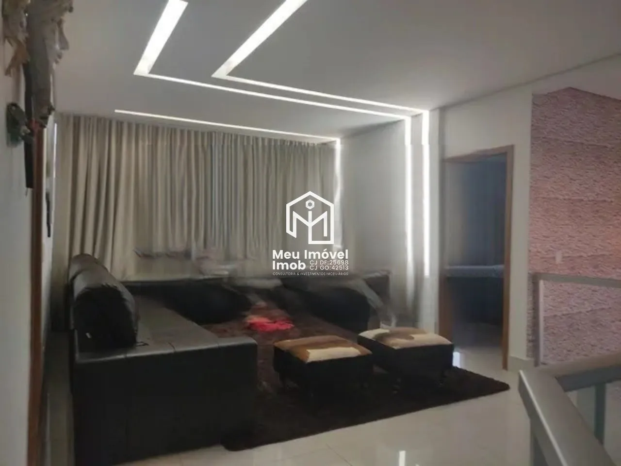 Imagem Casa 3 Suítes 9 Vagas 350m² Rua 1 Vicente Pires