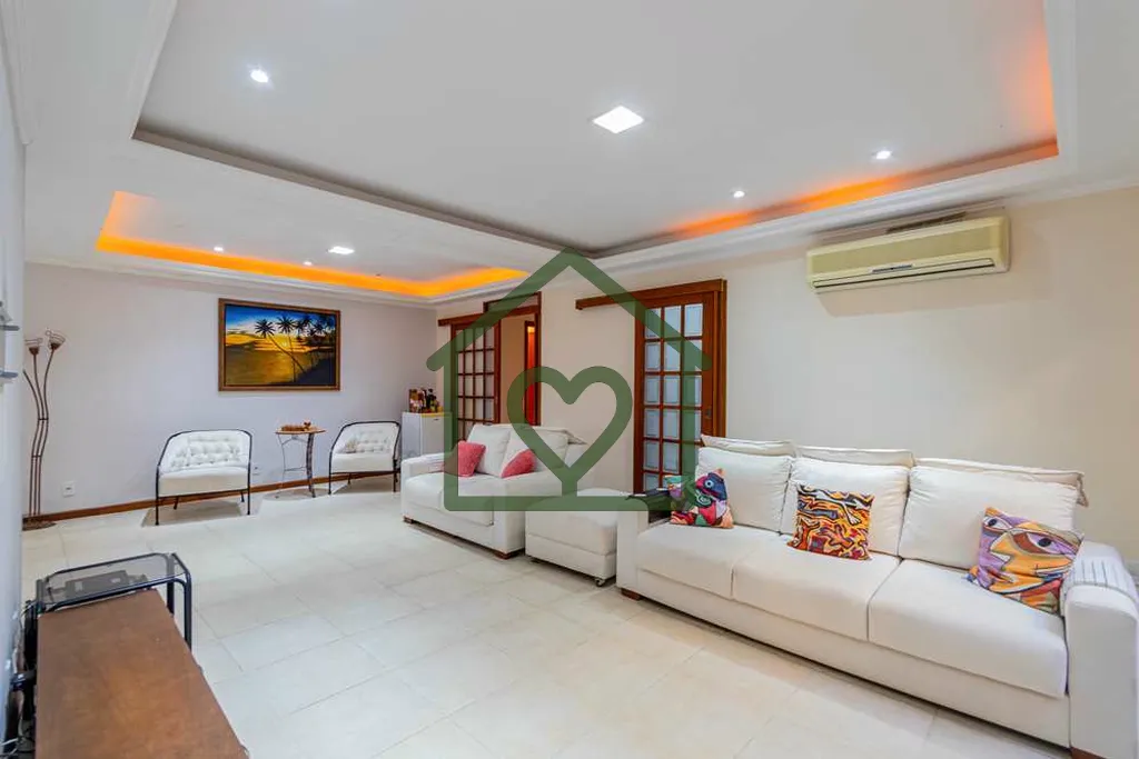 Imagem Descubra Seu Novo Lar ou Espaço Comercial! 
Apresentamos esta excelente casa térrea com sobrado no...