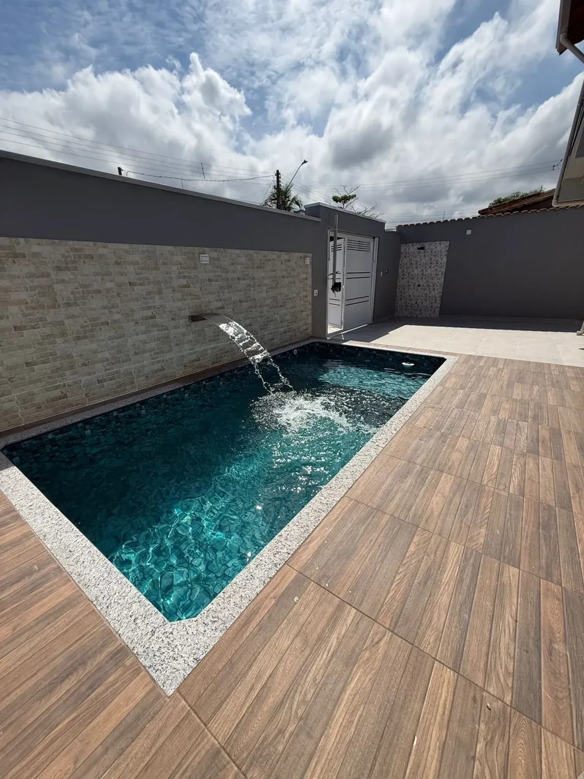 Imagem Sobrado com 3 Quartos à Venda, 119 m² em Vila Atlântica - Mongaguá