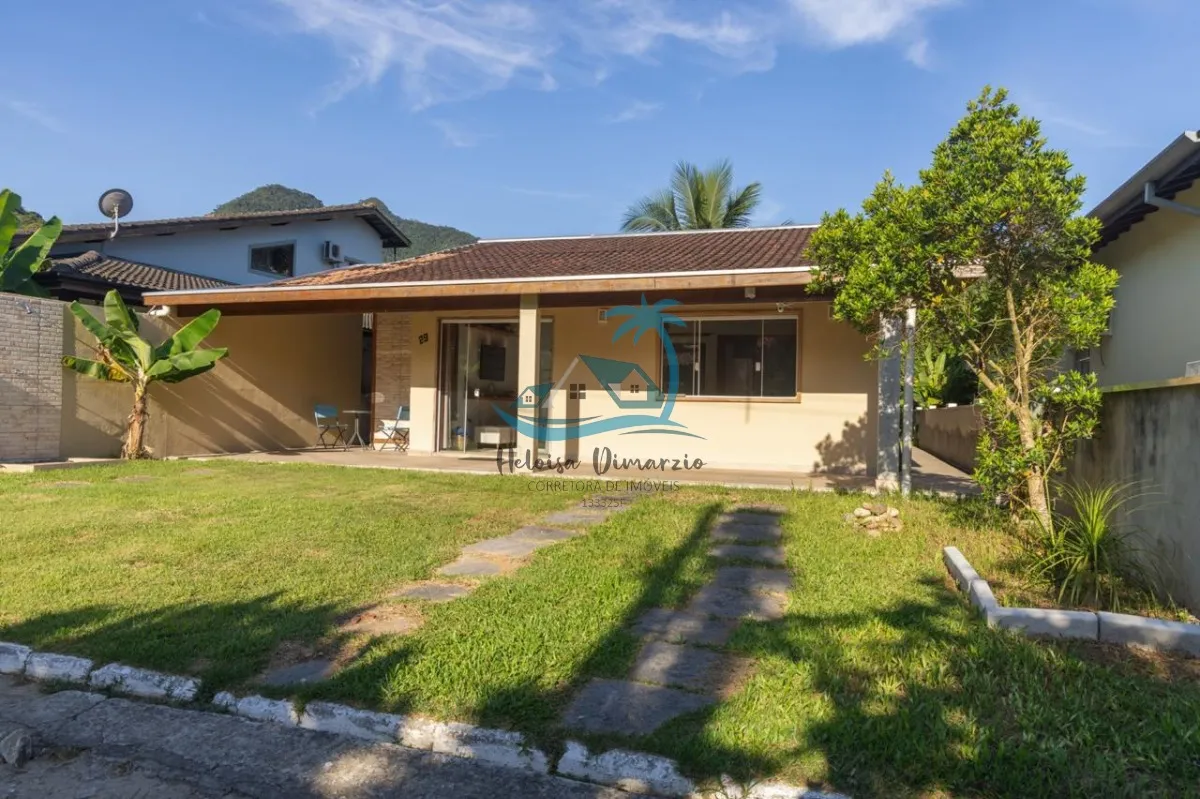 Imagem Casa térrea em condomínio fechado no Horto Florestal em Ubatuba