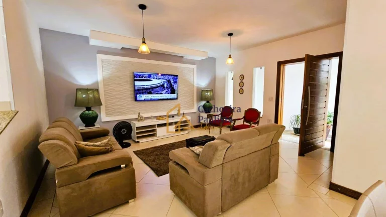 Imagem Casa com 3 suítes à venda - Jardim Nova Cachoeira - Cachoeira Paulista/SP