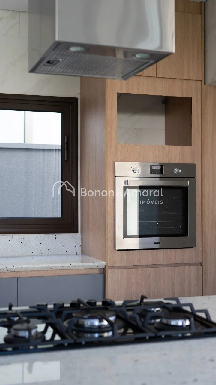 Imagem Casa contemporânea à venda no Condomínio Residencial Santorini - Paulínia/SP.