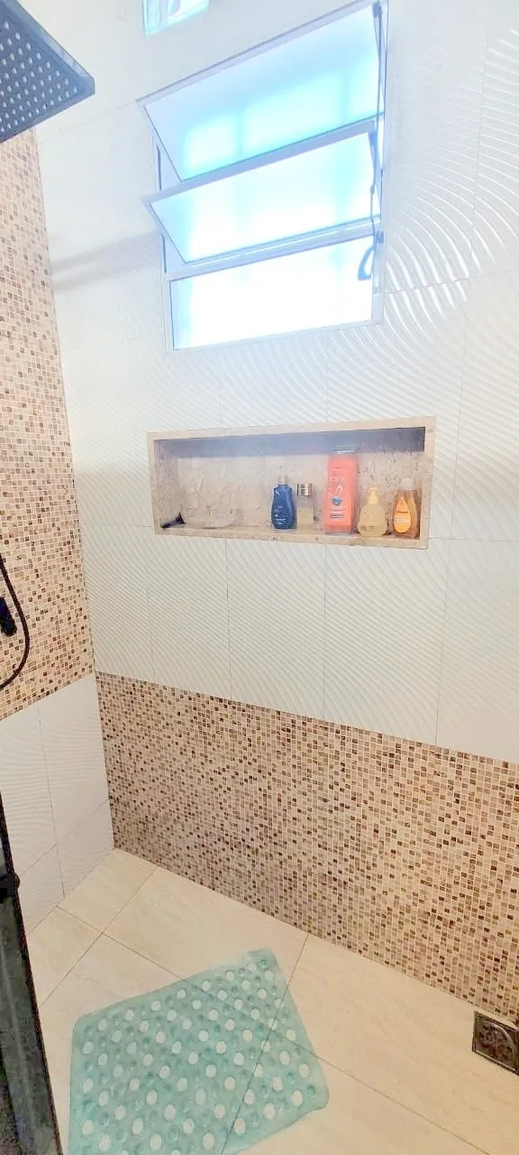 Imagem Sobrado excelente à venda, Parque Residencial Anna Guilhermina Rois Alves, Guaratinguetá, SP