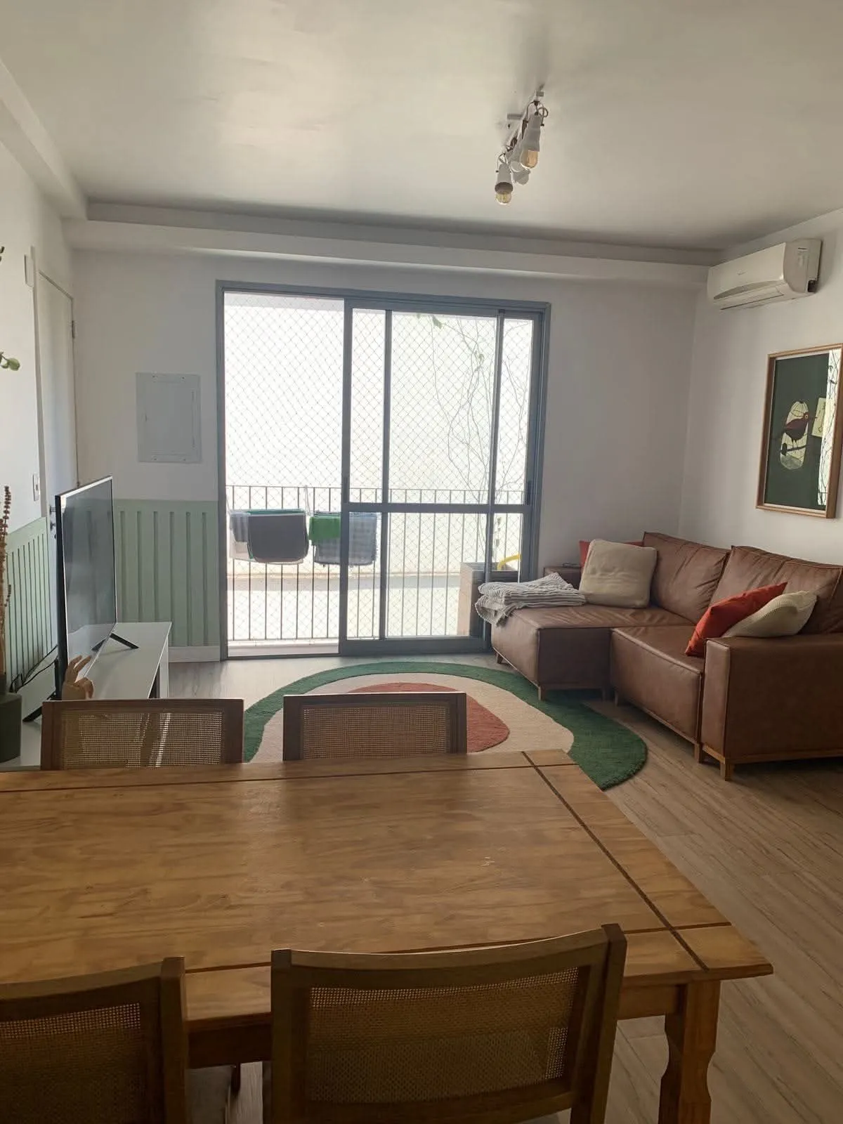 Imagem APARTAMENTO DE 2DORMITÓRIOS COM VAGA DE GARAGEM, EM PRÉDIO COM EXCELENTE PADRÃO CONSTRUTIVO.