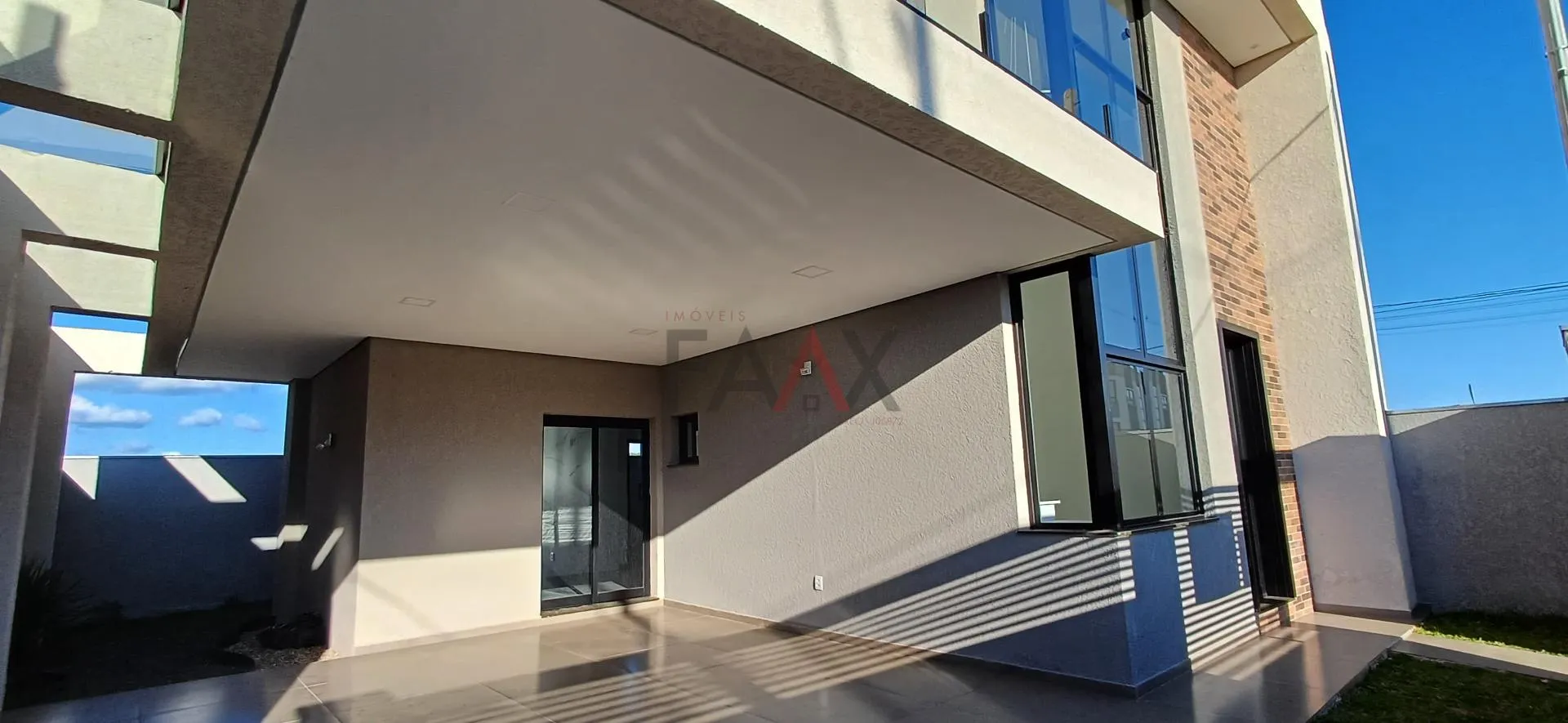 Imagem Sobrado á venda de 138m² no João Gelinski com 2 vagas em Guarapuava PR