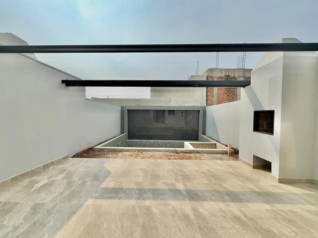 Imagem Sobrado de 248m² com Piscina em Cascavel - Recanto Tropical III - Venda