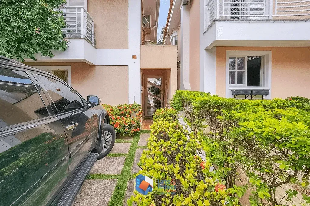 Imagem Casa em Condomínio à venda 3 Quartos 3 Suites 3 Vagas 330M² Rio Pequeno São Paulo - SP