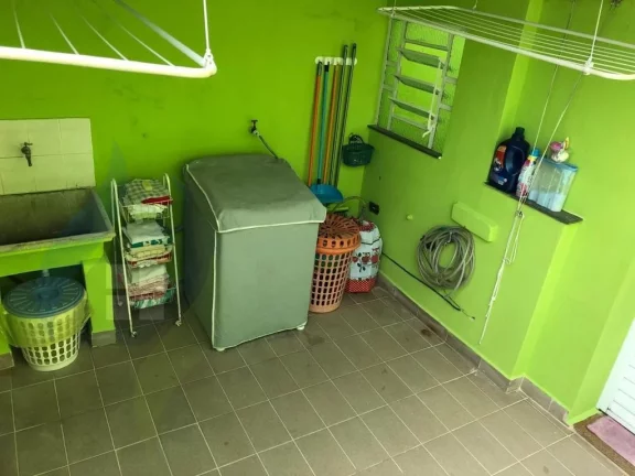 Imagem Casa de 3 dormitórios sendo 3 suítes, 5 banheiros, 2 vagas, com 202m² Jardim São Caetano, São Caetano do Sul